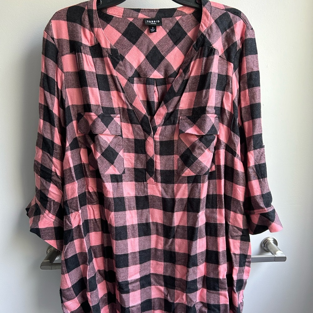 Torrid Harper flannel tunic size 3 (equivalent to 22/24)